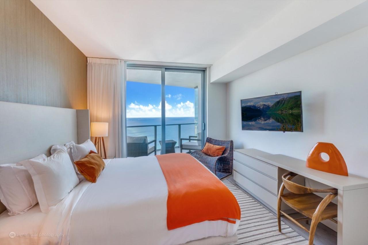 Contemporary Beach Resort Condos Dania Beach Bagian luar foto